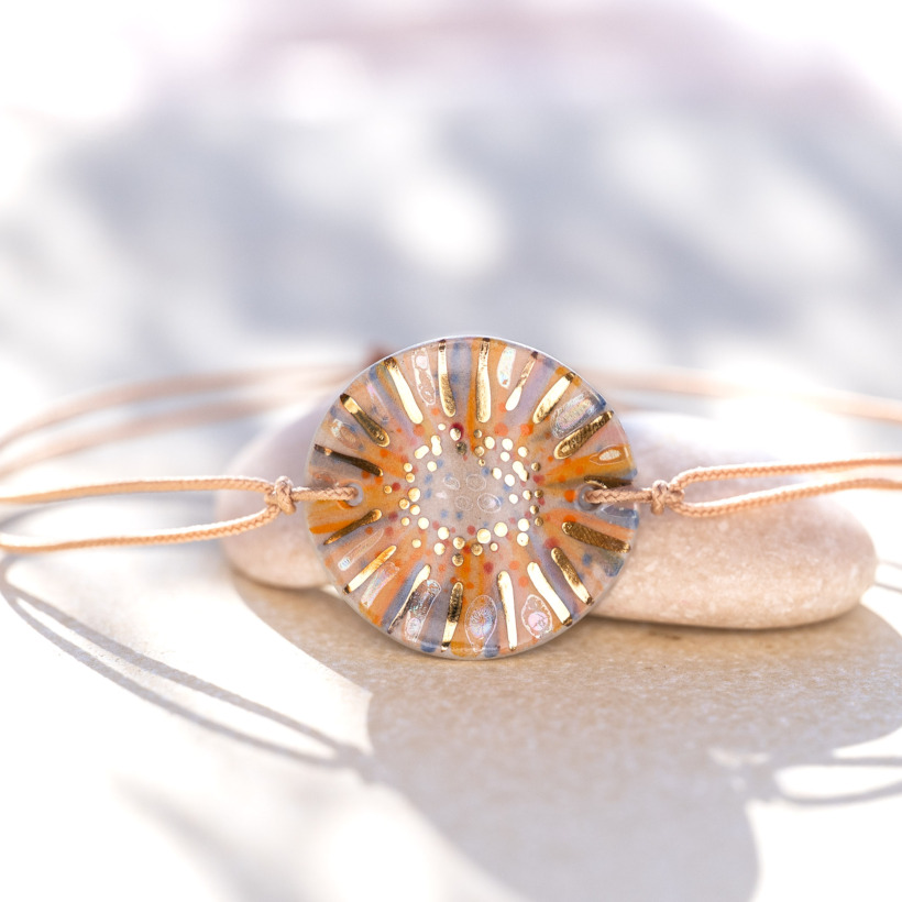 Bracelet en céramique orange et bleu, doré à l'or fin - Modèle Promesse d'été - Cala Gioia