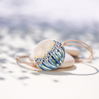 Bracelet en céramique bleu marine et turquoise, doré à l'or fin - Modèle Rivage Ensoleillé - Cala Gioia